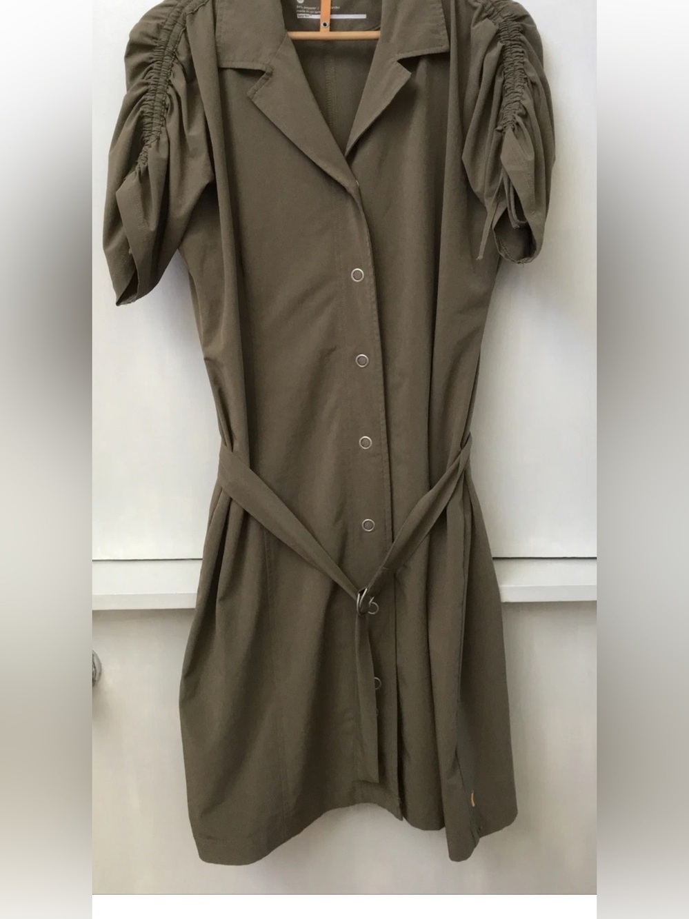 Lucy Green Short Sleeve Snap Front Flex Adventure Dress Size XS